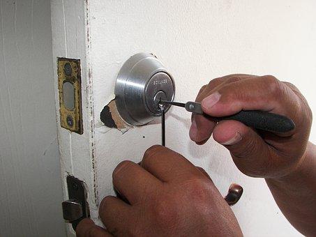 Name:  looking for Locksmith in Edmond Ok.jpg
Views: 136
Size:  23.7 KB