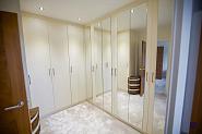 Click image for larger version. 

Name:	L-shape Mirror Corner Wardrobe in Battersea.jpg 
Views:	67 
Size:	34.3 KB 
ID:	11672